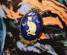 Нежная брошь Синяя кошка