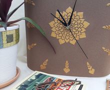 Часы настенные металлические