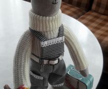 Кукла - мышка из текстиля.