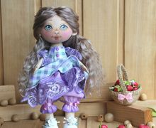 Текстильная интерьерная куколка Лизонька.