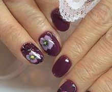 Бесплатный маникюр и оформление бровей!