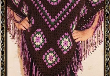 Пончо вязаное крючком.