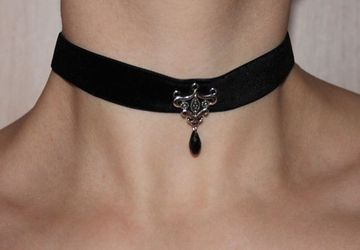 Чокер - модная вещица. Делаем сами