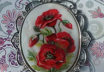 Кулон с росписью