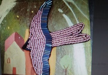 Птица-брошь из бисера