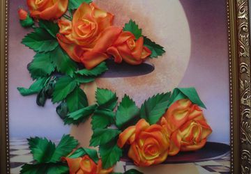 Розы и луна