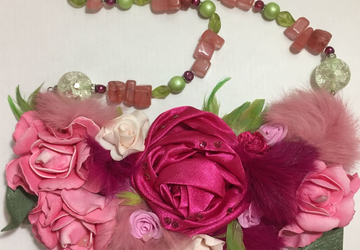 Колье "Розовый сад"
