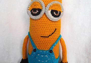 Вязаный миньон