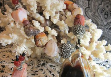 Ожерелье ручной работы из натуральных камней "Натуральная красота"