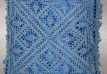 Вязанная подушка