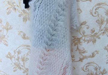 Палантин пуховый ." Морозные веточки."