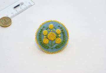 Брошь "Мимоза"