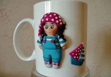 Кружка с декором из полимерной глины