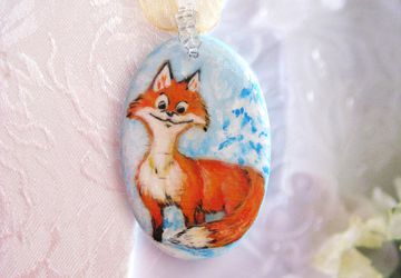 Кулон с росписью "Лиса-плутовка". Готовая работа.