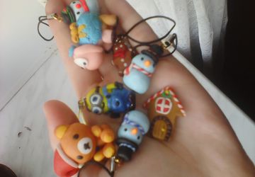 Брелок на телефон