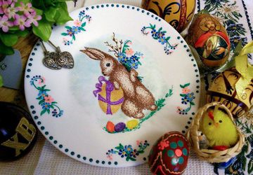 Декоративная тарелка "Пасхальный заяц"