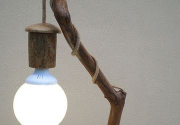 Деревянный LED cветильник настольный из элементов вяза, дуба, акации и яблони, ручная работа