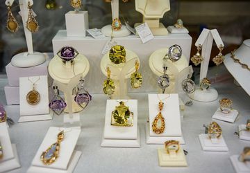 Ювелирная выставка "Сокровища Петербурга"