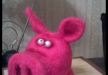 Розовый свин Георгий.