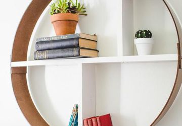 Круглая полка - необычная идея