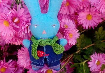 Зайка из фетра