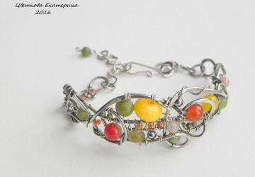 Браслет с нефритом