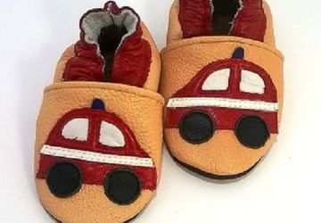 Кожаные тапочки - чешки