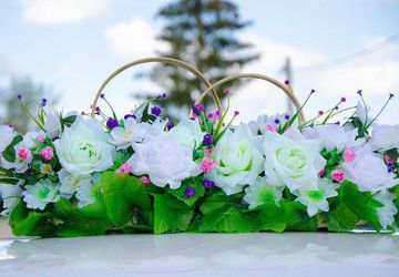 Украшение на свадебную машину (на крышу и капот)