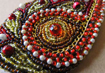 Брошь пришивная