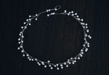 Тонкий венок-ободок из бусин