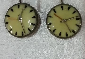 Серьги часы