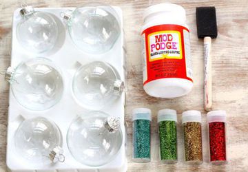 Сделай сам - СВЕРКАЮЩИЕ ЁЛОЧНЫЕ ШАРИКИ!