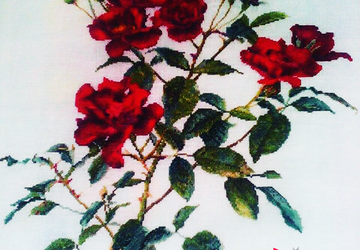 Вышитые красные розы (RED ROSE) на белом льне