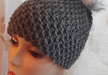 Шапочка с помпоном