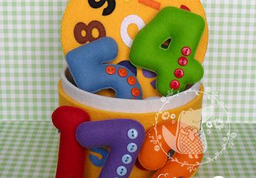 Цифры из фетра в шкатулке