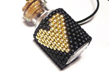 Кулон-бутылочка "Love"