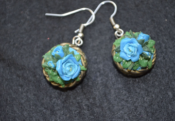 серьги с розами