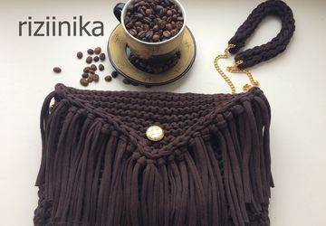 Вязаная сумка из трикотажной пряжи