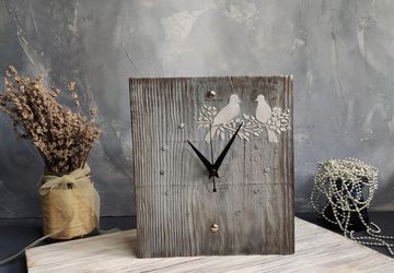 Часы деревянные из амбарной доски