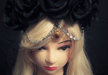 Ободок с чёрными розами