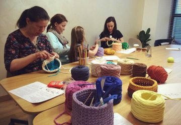 Мастер-класс "Украшения из трикотажной пряжи"
