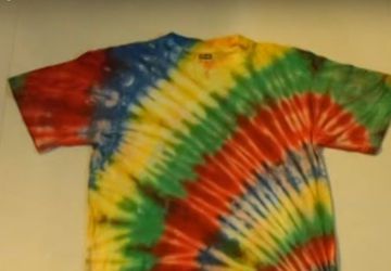 Яркая оригинальная футболка своими руками.