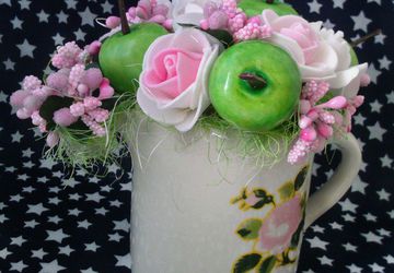 Цветочный молочник