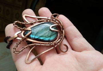 Лунный тюльпан