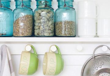 Полочка в кухню