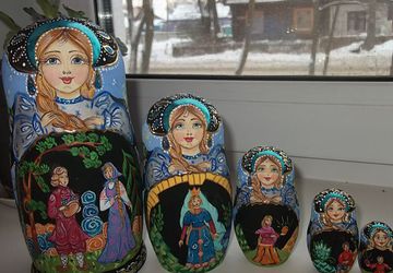 Матрешка сюжетная по сказке Бажова высота 18 см