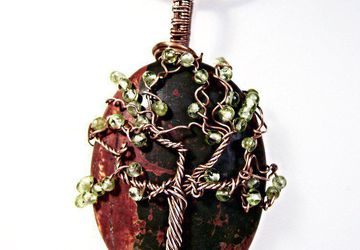 Кулон из медной проволоки "Дерево"