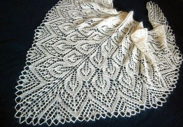 Ажурная пуховая шаль Айвори, вязаная шаль на свадьбу