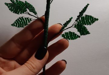 Роза из бисера (белая)