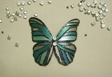 Бабочки для декора из пластиковой бутылки.